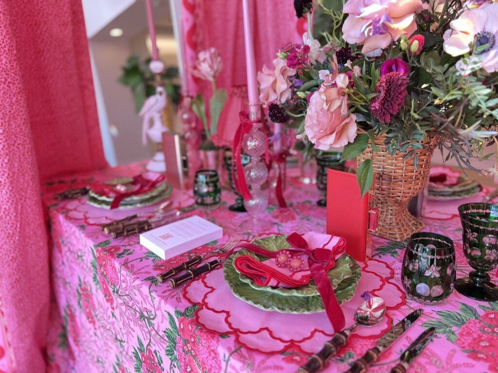 British homeware brand Mrs. Alice and Dallas' Carolina Herrera team up on an exclusive tableware collection. 