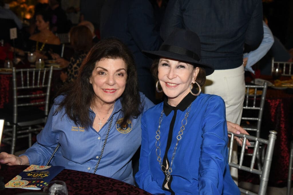Dinner chair Laura Ward, Shelby Hodge at the Houston Police Foundation True Blue fundraiser   (Photo by Alexander's Fine Portrait Design )