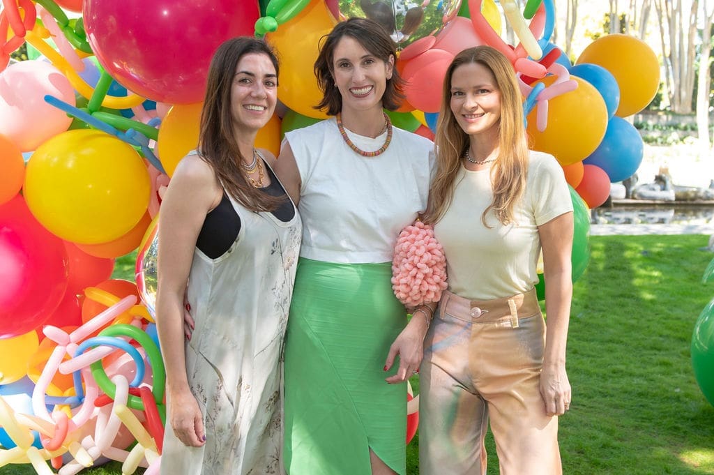 Sofi Sugasti, Robyn Siegel, Shayna Fontana-Horowitz (Photo by Tamytha Cameron)