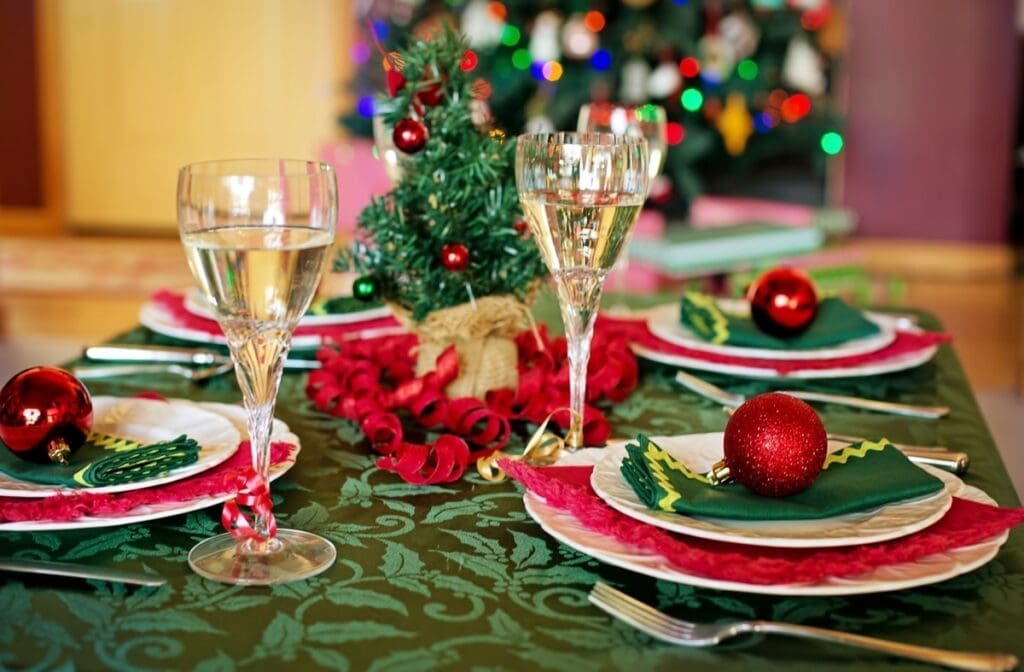 The Ultimate Holiday Wine Guide makes great festive wines easy.