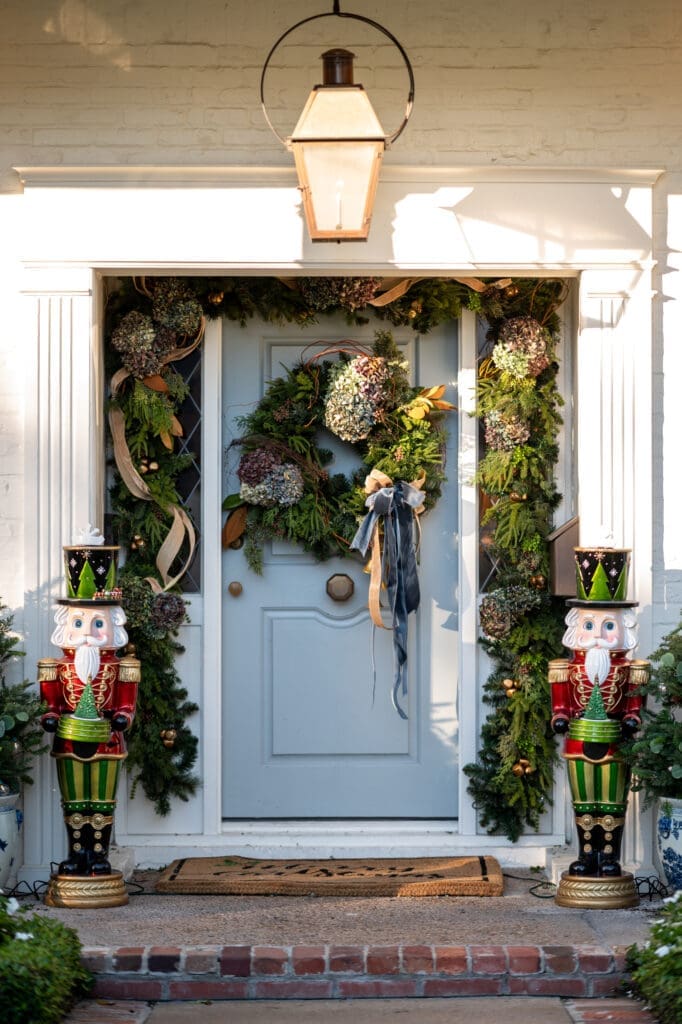 The Knapp home decorated by Taryn Proler of The Texas Poppy Co. for the Kappa Kappa Gamma Charitable Foundation 'Holiday Pilgrimage.' (Photo by Chris Bailey Photography) 