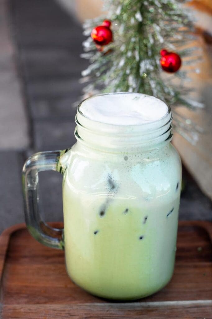 Brooklyn Cafe's Dulce de Leche Matcha is sure to leave a lasting holiday impression on your taste buds. (Photo courtesy Brooklyn Cafe)