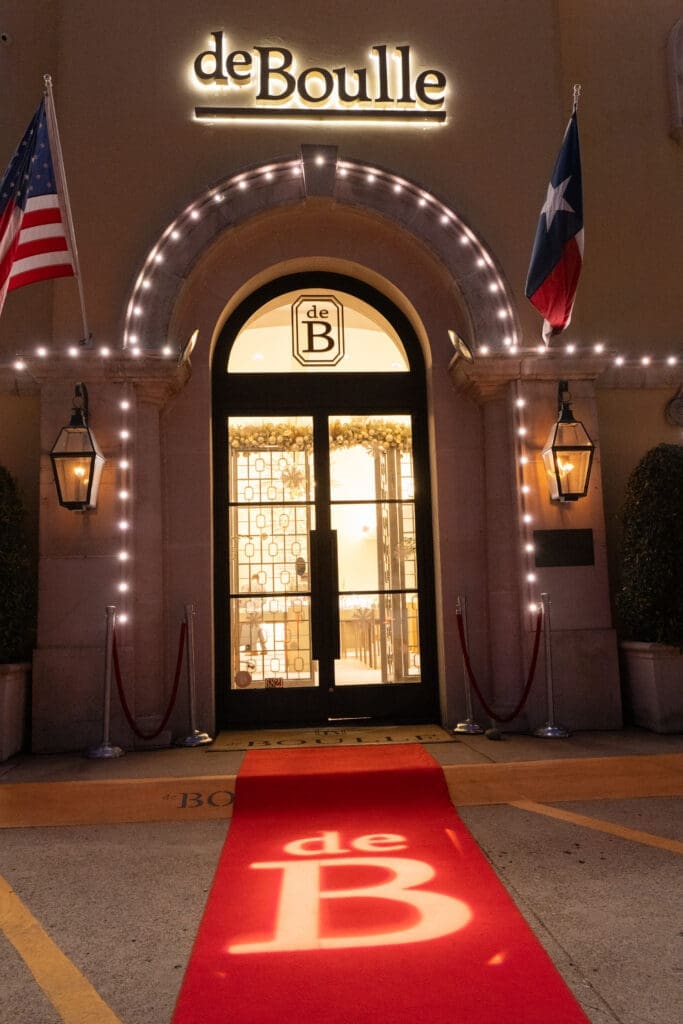deBoulle hosts a festive holiday party in Dallas. (Photo by George Fiala)