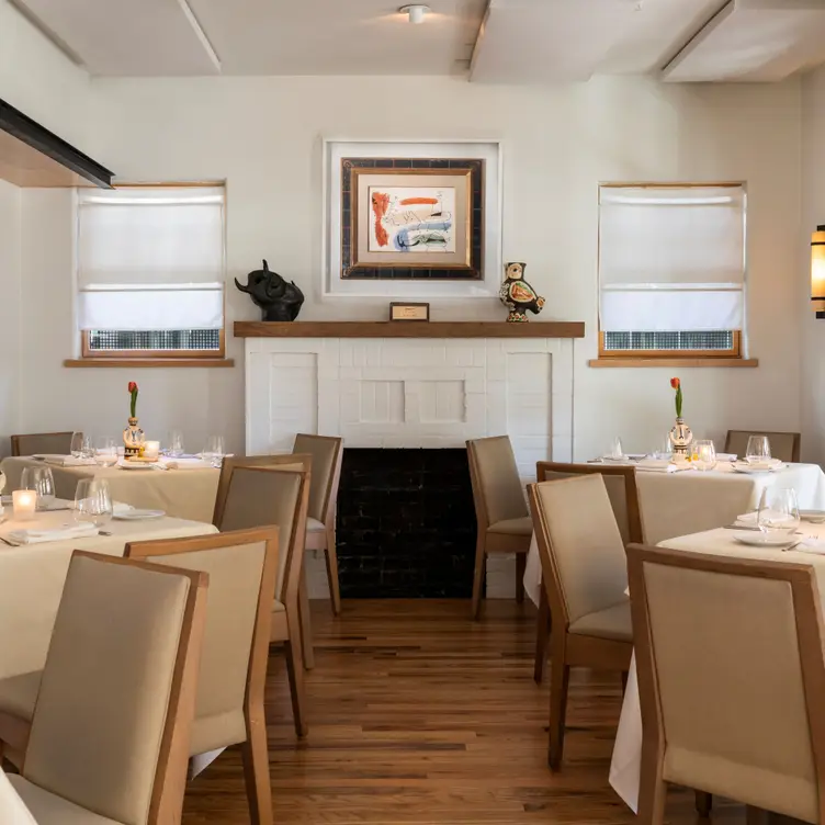 BCN Taste & Tradition a fine dining choice for a romantic  evening.