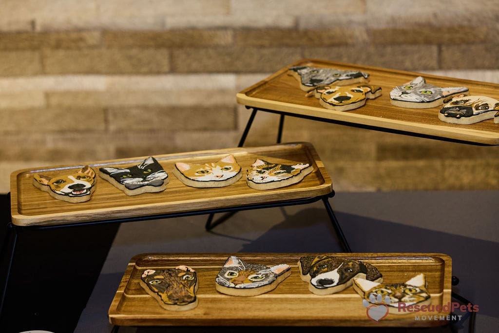 Baker Andrea de Gortari made these beautifully decorated cookies
at last year's event. (Photo by Pam Ashley Photography)