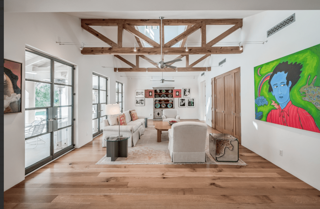 The family room at 119 Carnarvon. (Photo by Patrick Bertolino for Martha Turner Sotheby's International Realty)