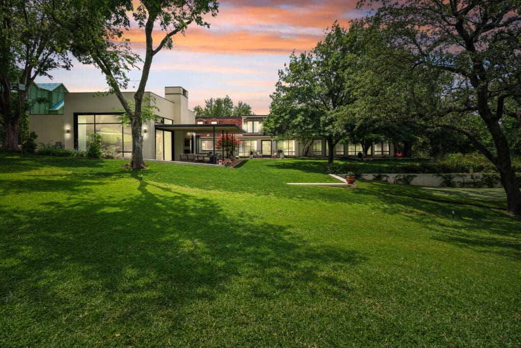 Inside a $5.25 Million Estate on Fort Worth’s Shady Oaks Golf Course — A Golf Cart Garage and Entertaining Options Galore