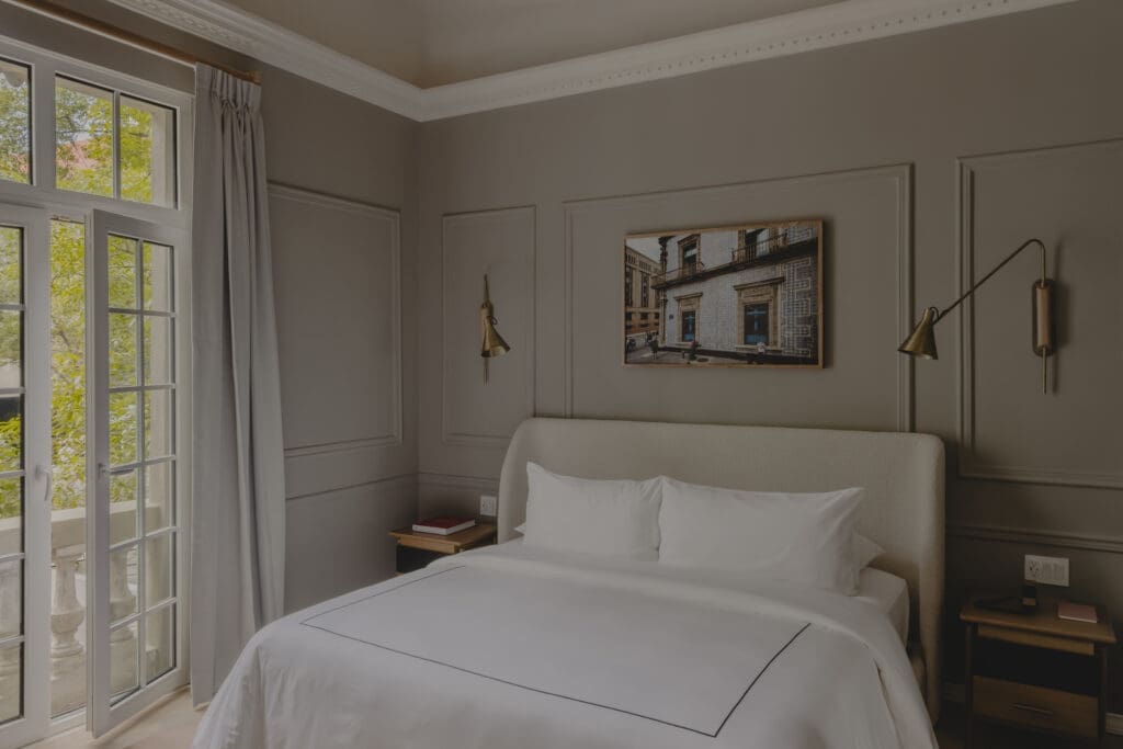 The newly renovated Casona Roma Norte boasts 32 well appointed rooms and suites with luxury amenities.