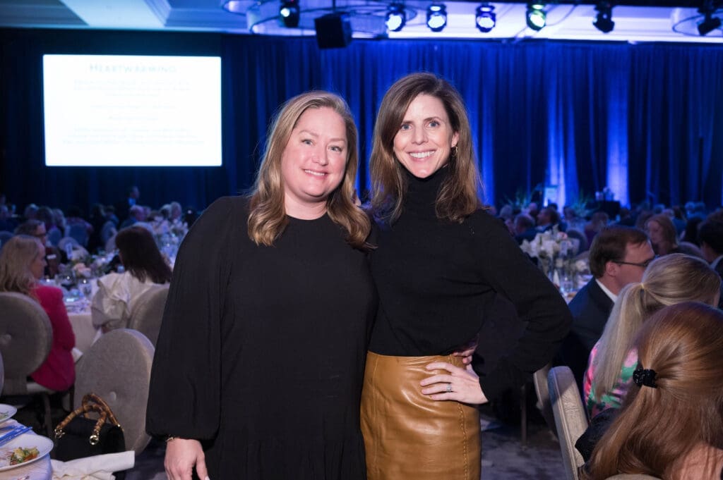 Sarah Mischer, Ede Booth at Bo's Place 'Hearts of Hope' evening (Photo by Daniel Ortiz)