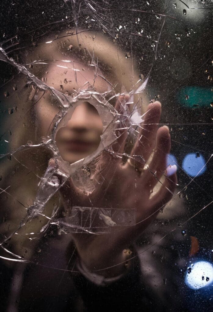 When Old Boyfriends Come Back Knocking — The Modern Advice Column Tackles The Ghosts Of Relationships Past Trying to Rekindle