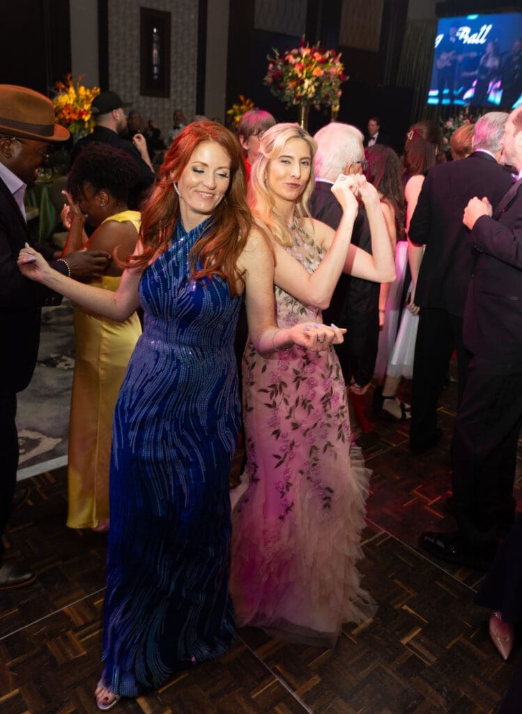 Michele Verma, Amanda Austin at the Alley Theatre 'Tango Ball' (Photo by Alida Bonifaz)