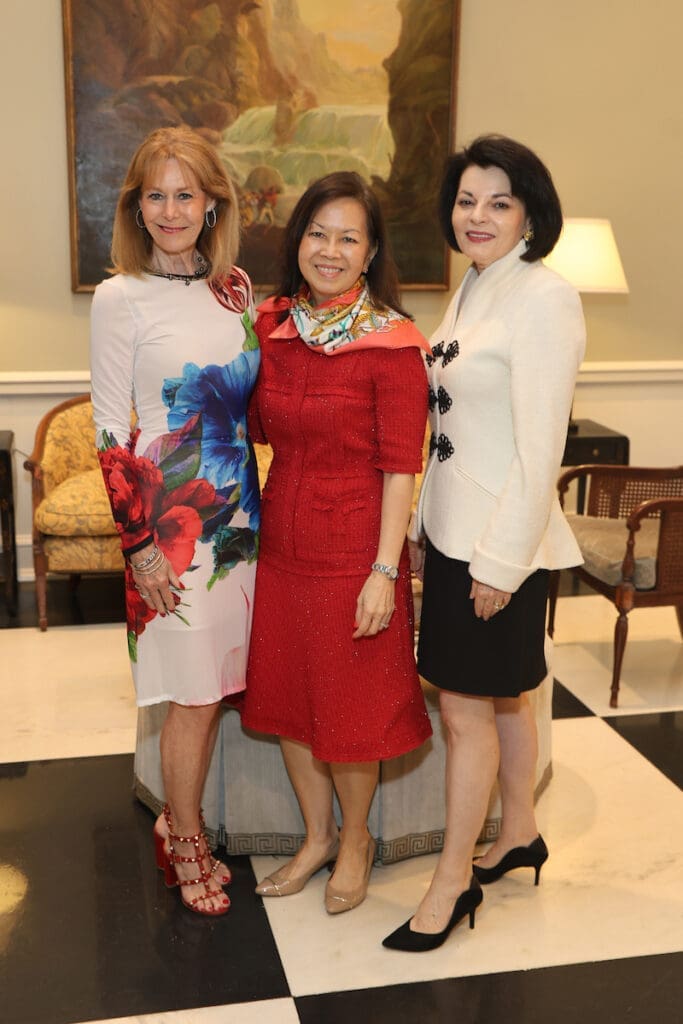 Cheryl Byington, Donna Shen, Ursula Muenzel at the Houston Symphony League Icon luncheon. (Photo by Priscilla Dickson)