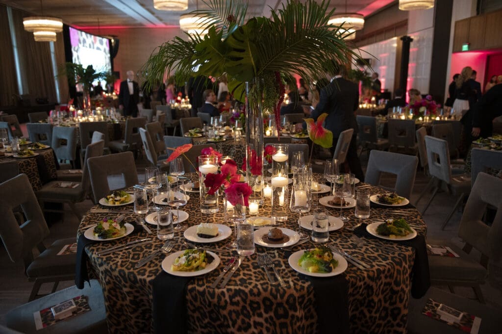 The tablescape at "A Night of Roaring Hope" (Photo by Tamytha Cameron and Nate Rehlander)