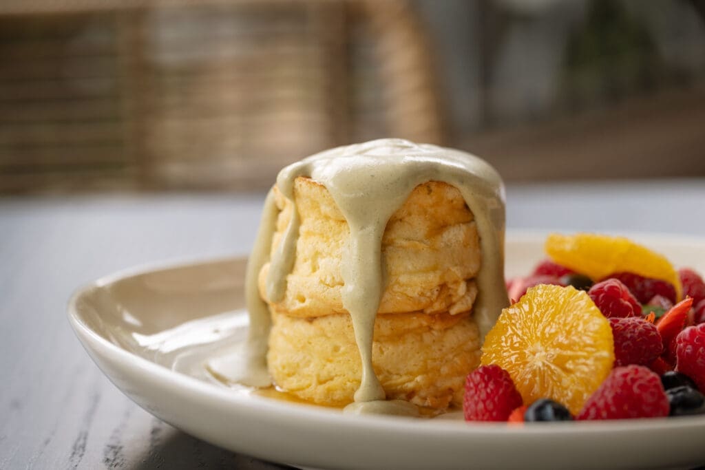Don't miss the Japanese Souffle Pancakes during brunch at Le PasSage. (Photo by Beckley)