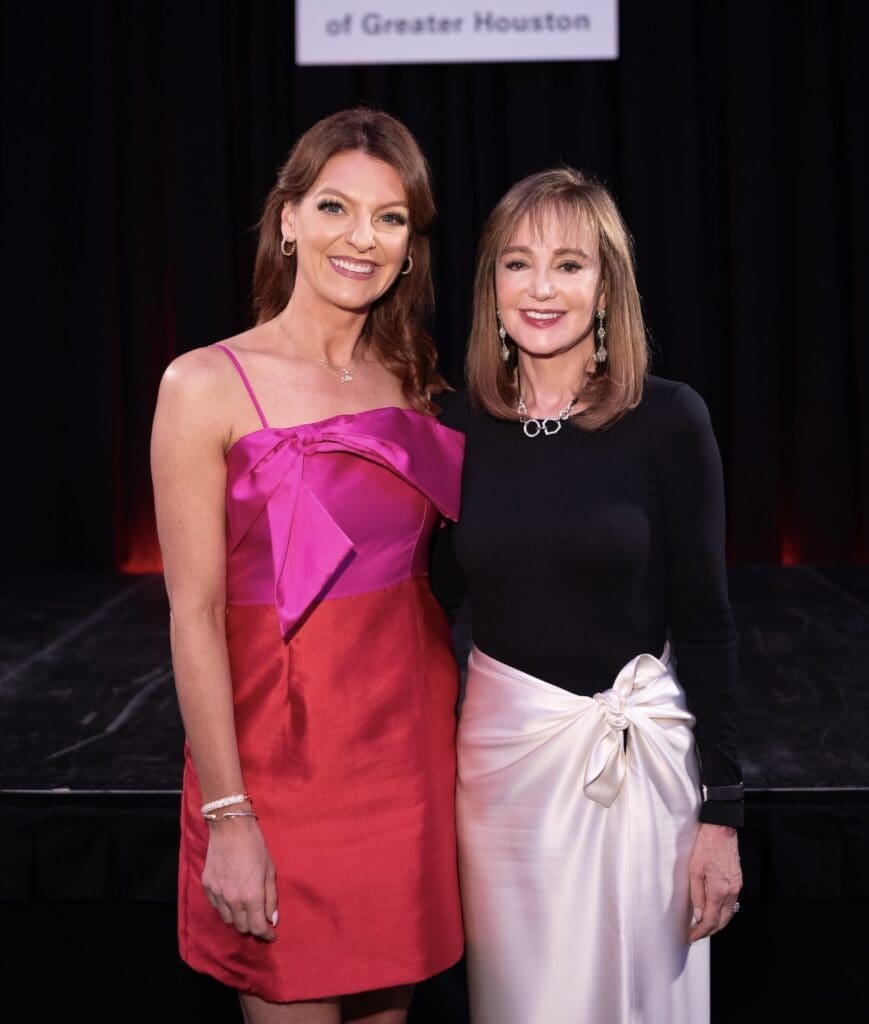 Julia Morales, Janet Gurwitch at the Girls Inc. All Stars Night for Girls dinner (Photo by Daniel Ortiz)