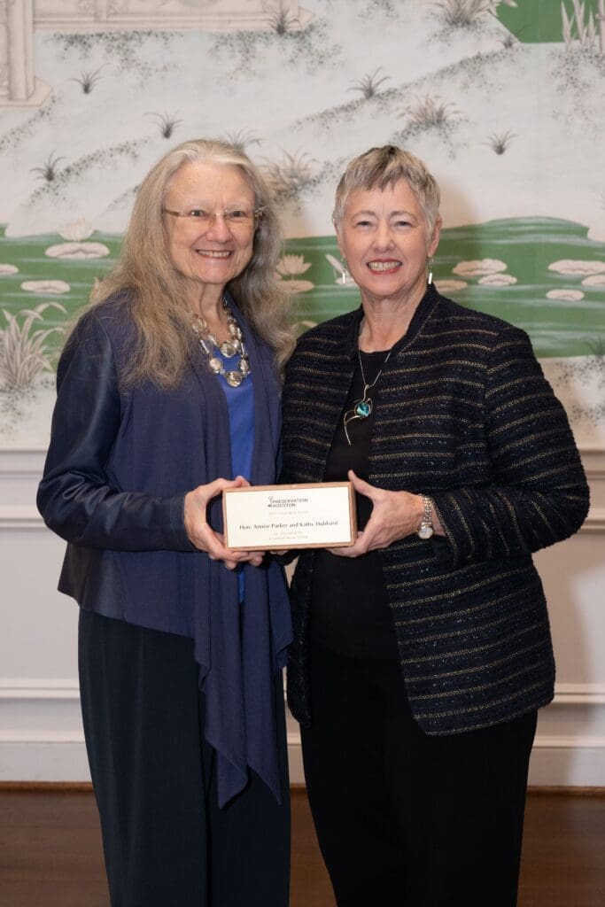 Kathy Hubbard & Annise Parker at Preservation Houston's Cornerstone Dinner (Photo by Wilson Parrish)