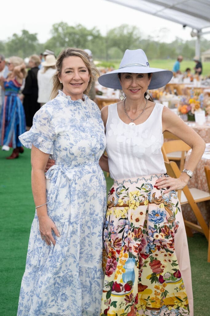 Darlene Mouret, Linn Preston at the US Men's Clay Court Championship tennis luncheon at River Oaks Country Club (Photo by Wilson Parish)