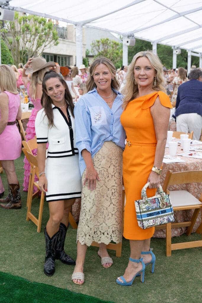 Samantha Vulpis, Melissa Sugulas, Melissa Juneau at the US Men's Clay Court Championship at River Oaks Country Club (Photo by Wilson Parish)