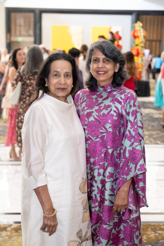 Sushila Agrawal, Anjali Agrawal at Asia Society Texas’ inaugural Runway to Asia (Photo by Wilson Parish)