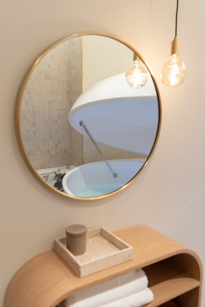 It's easy to see the Los Angeles cool-and-clean aesthetic represented in the studio's sleek interiors. (Photo by Pause)