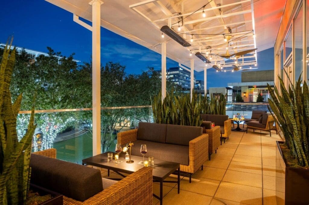 For those traveling in from out of town or visiting Houston for the first time, The Moran CITYCENTRE has versatile indoor and outdoor event spaces perfect for meetings, weddings, and private gatherings.