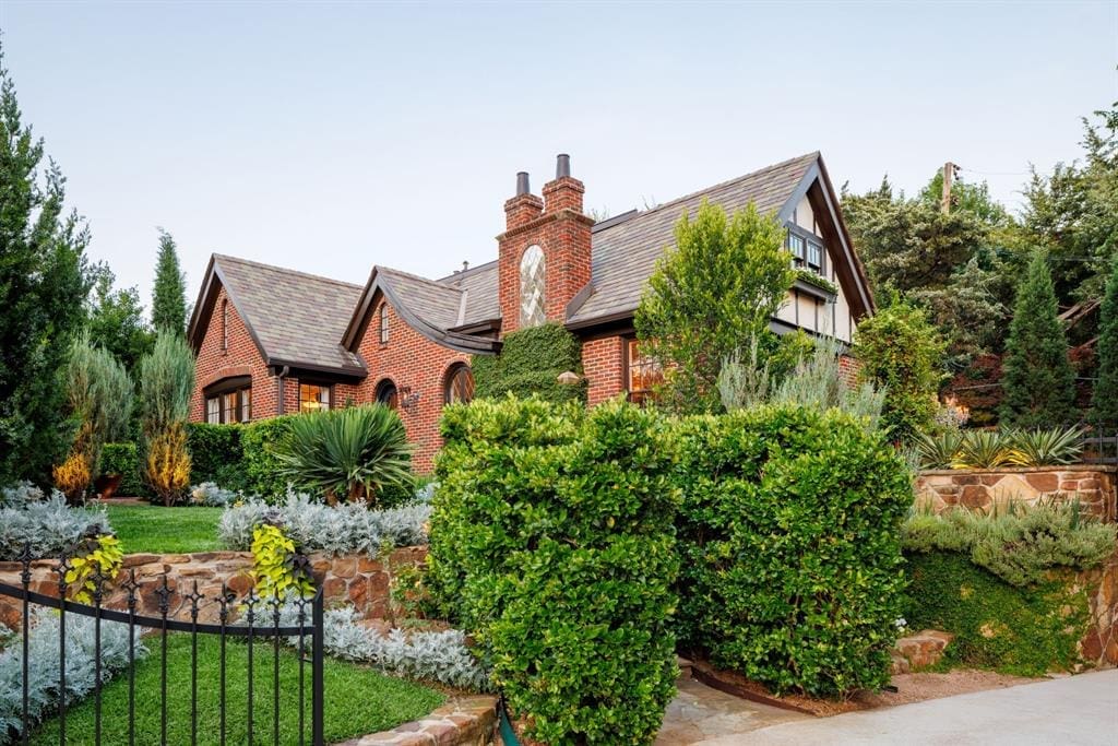 Old Hollywood Glam Meets Safari Chic at This Fully-Renovated $2.2 Million Tudor in Dallas’ Kessler Park
