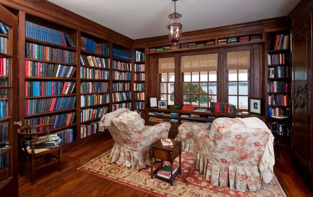 The library at Mount Vernon (Photo by Allie Beth Allman & Associates)
