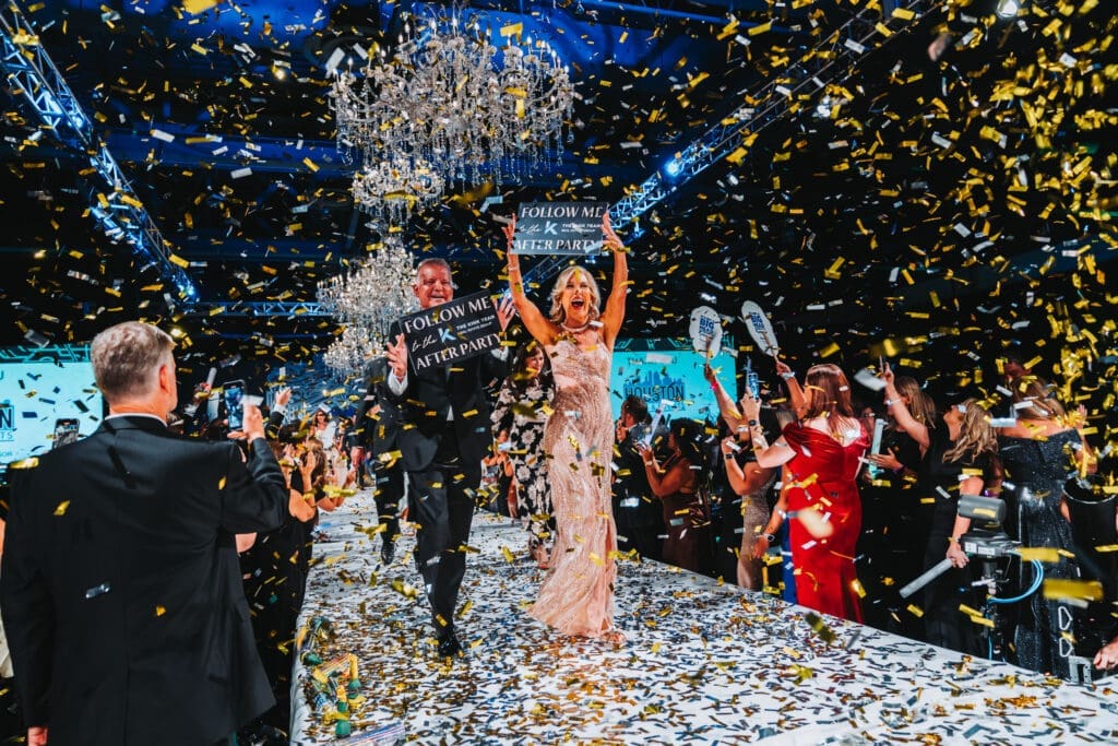 The Woodlands’ Most Fashionable Walk Makes Giving Glamorous — Interfaith Continues To Lift Up Struggling Neighbors
