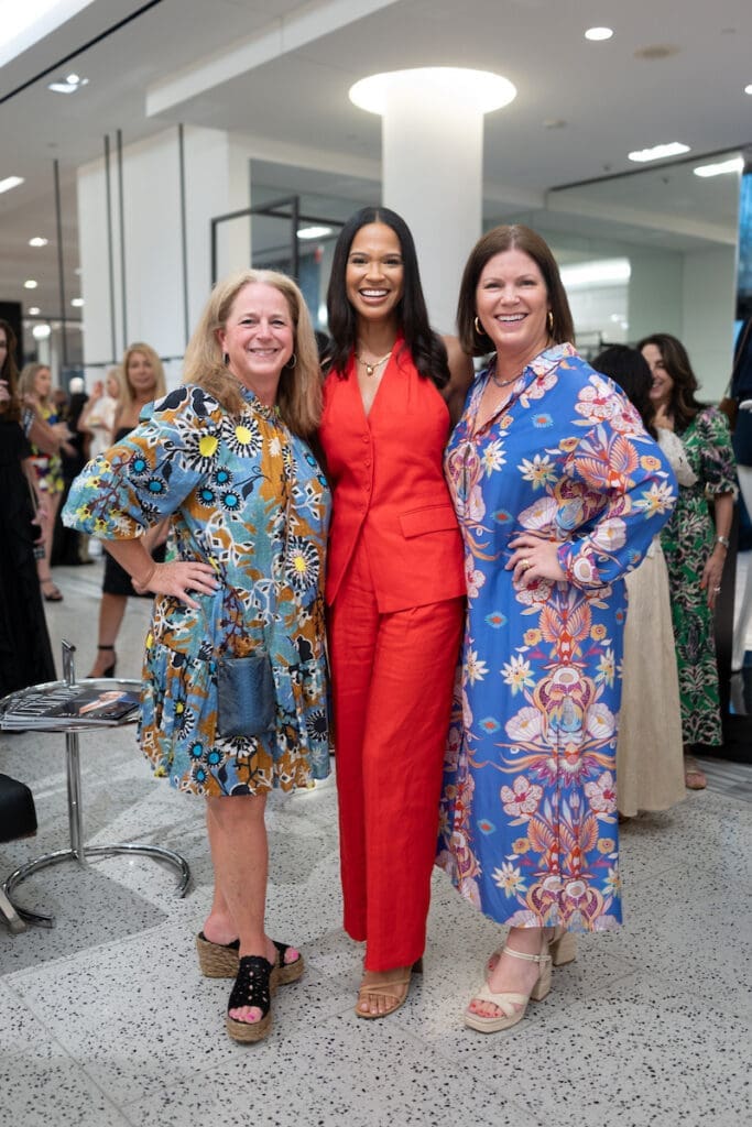 Shelley Ludwick, Mia Gradney, Lauren Levicki Courville at Women of Wardrobe (Photo by Daniel Ortiz)
