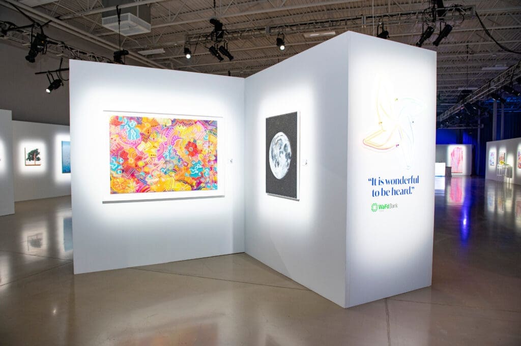 One of Dallas Children Advocacy Center signature fundraisers, Art For Advocacy recently drew a stylish crowd to celebrate "Brushstrokes of Bravery" and raise record-breaking funds for the organization through silent and live auctions of laudable artwork. (Photo by Tamytha Cameron )
