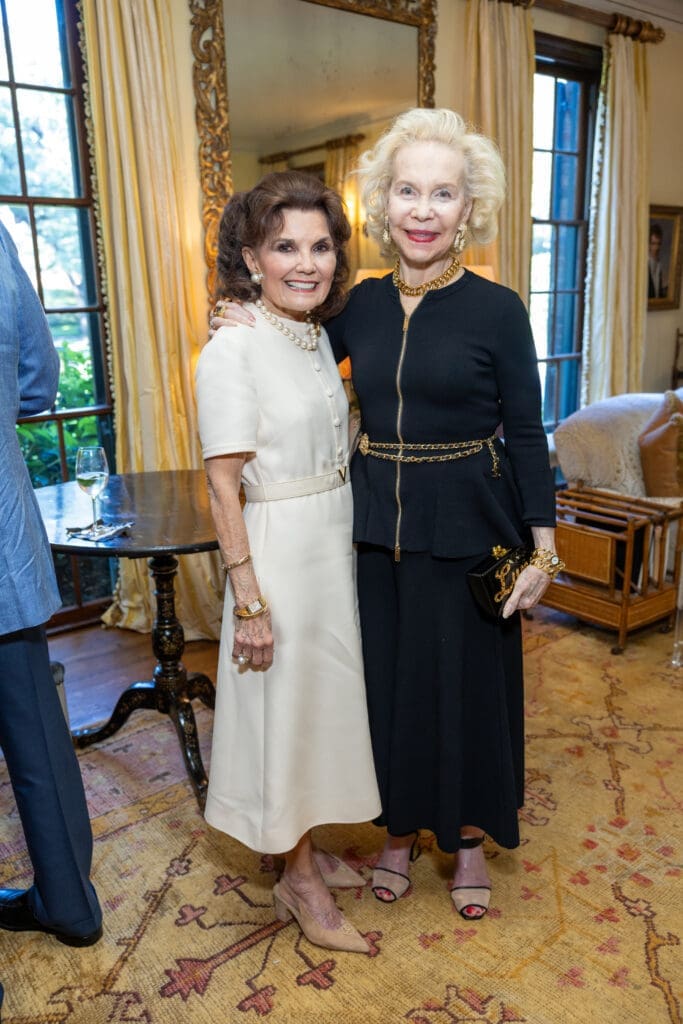 Linda McReynolds, Lynn Wyatt at the book party in honor of Wyatt (Photo by Jenny Antill)