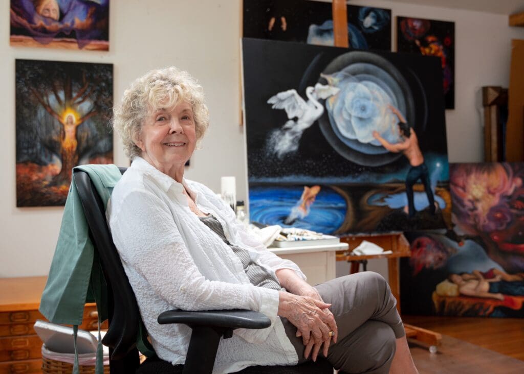 Lynn Randolph in studio, Houston, August 20, 2022 (Photo by Shau Lin Hon) 