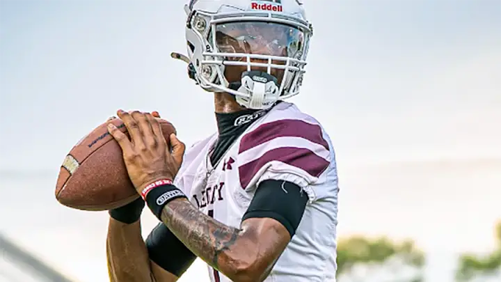 Keisean Henderson five star quarterback recruit Houston