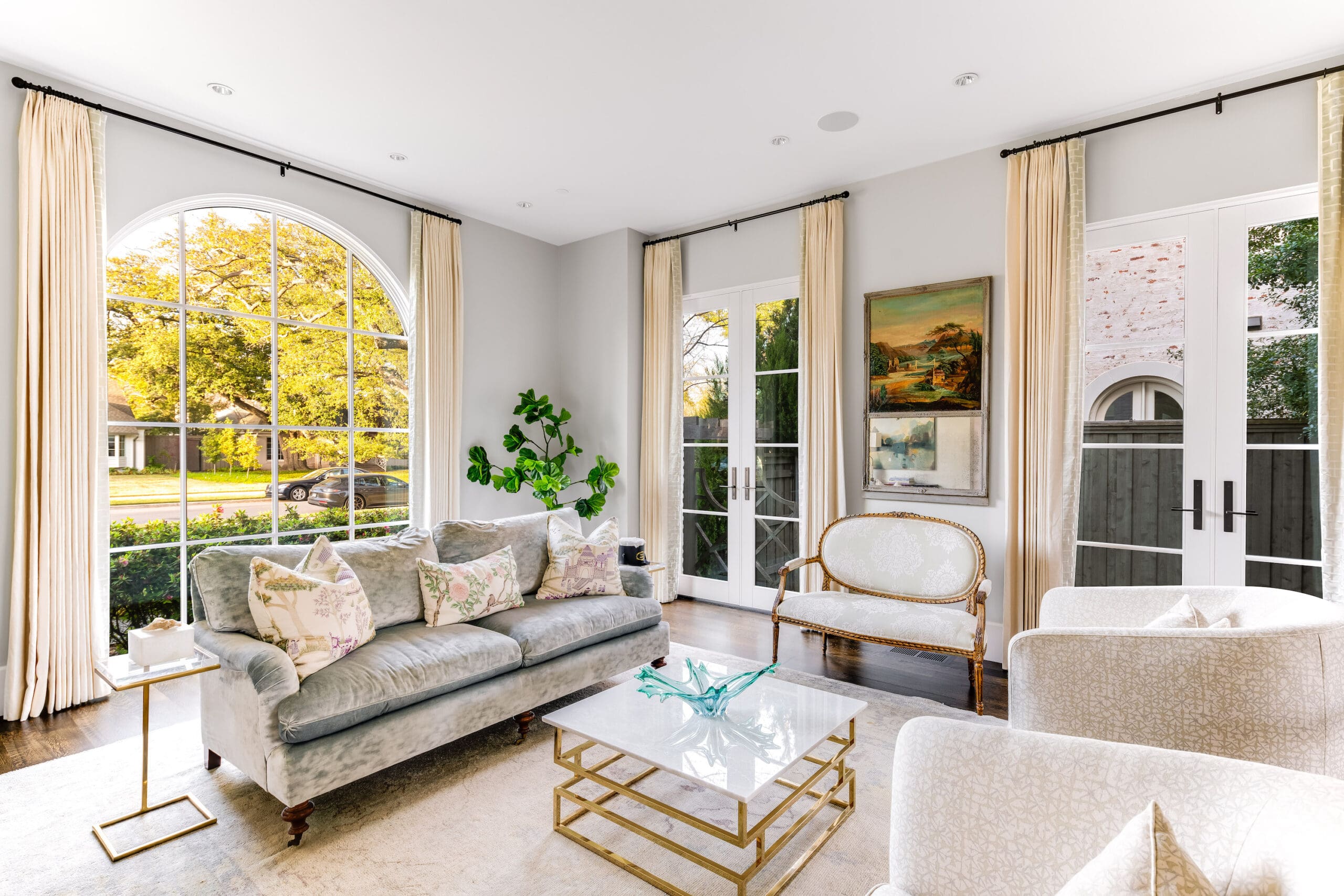 3915 Southwestern Blvd-2