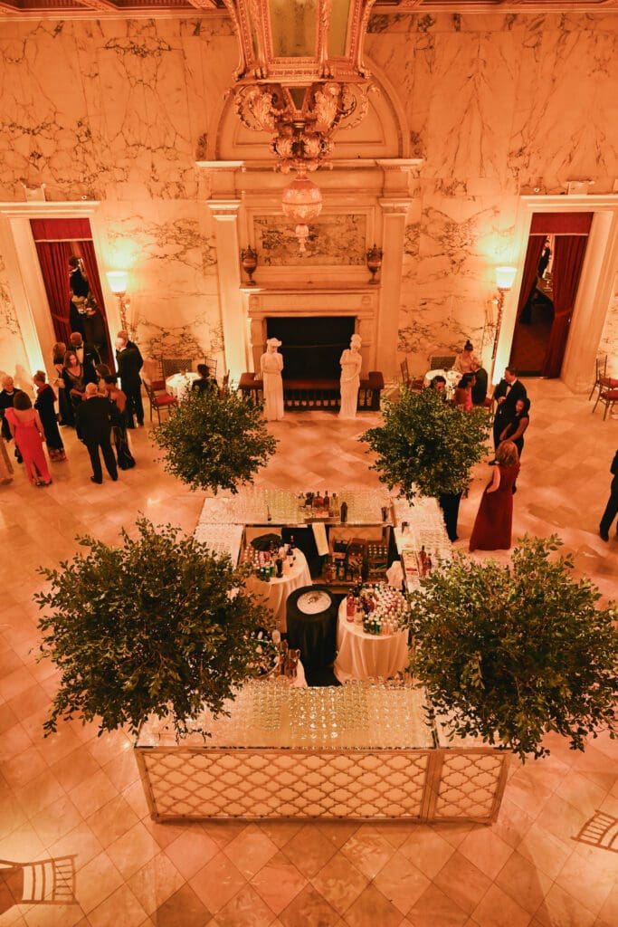 The magnificent Metropolitan Club of New York hosts the National Trust for Historic Preservation 75th anniversary gala 