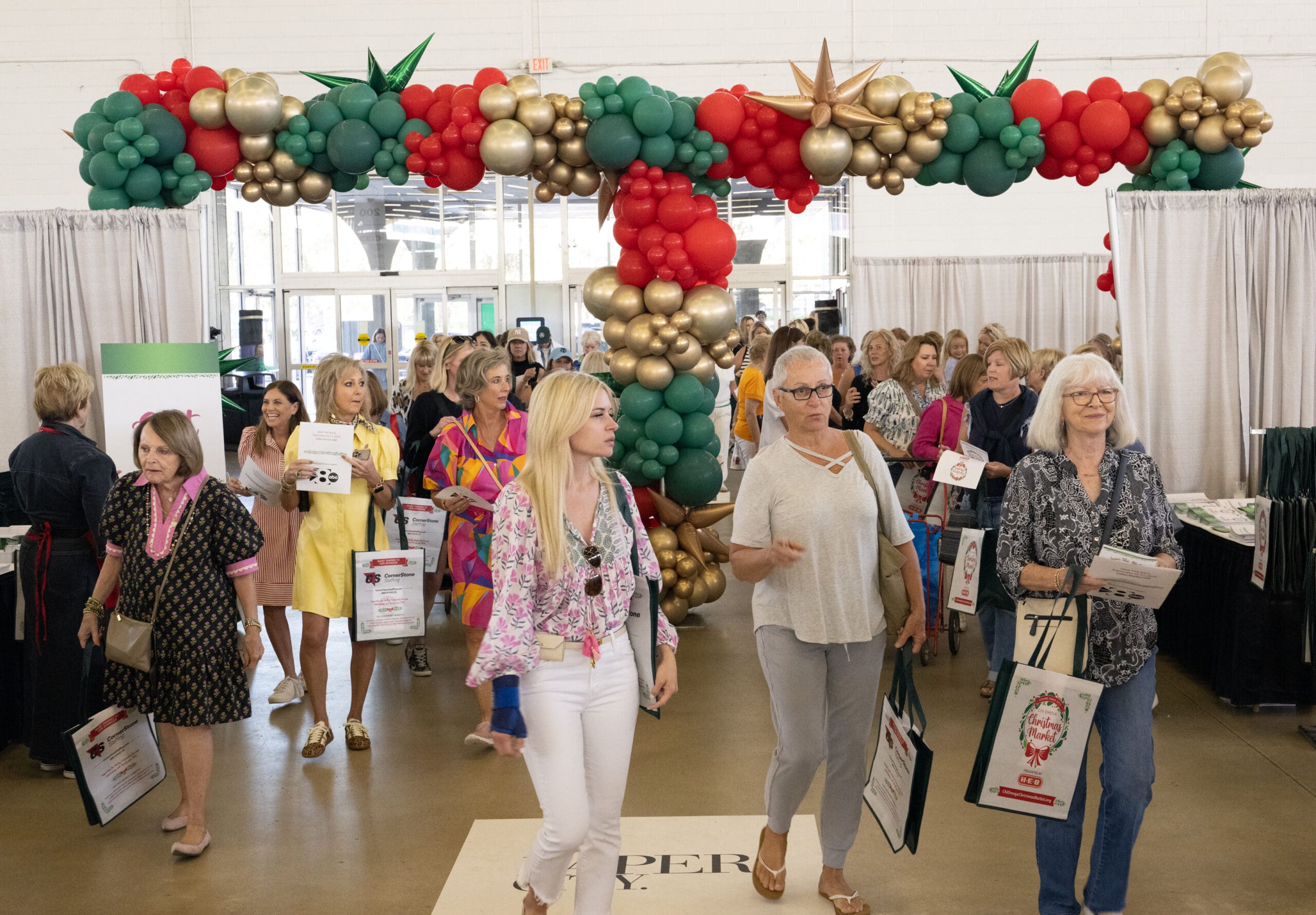 Chi Omega Christmas Market 2025 (Photo by George Fiala)