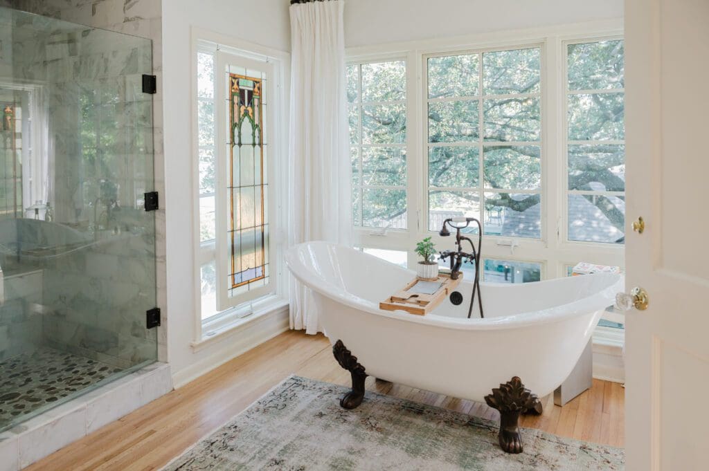 This year, the tour kicks off with the unveiling of its first featured home: 6635 Lakewood Boulevard.