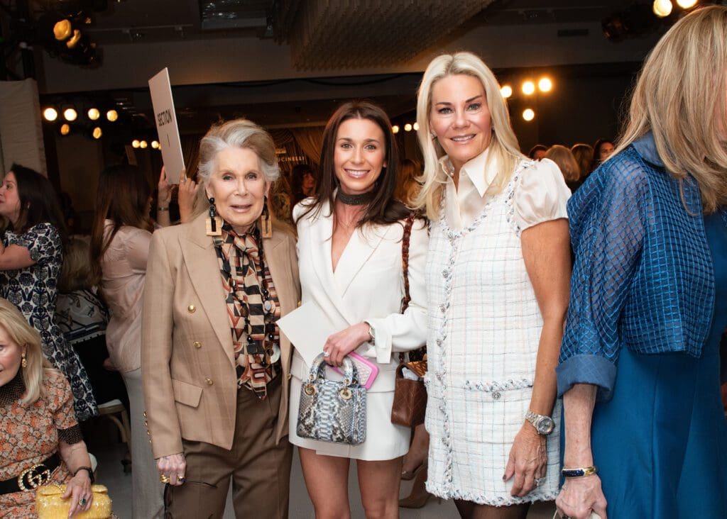 Joan Levy and guest with Kelli Ford (Photo by Tamytha Cameron)