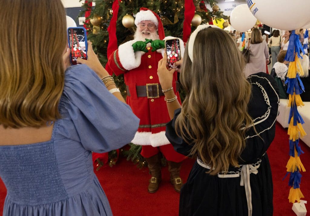 The 48th Annual Chi Omega Christmas Market Kicked Off The Most Wonderful Time of the Year