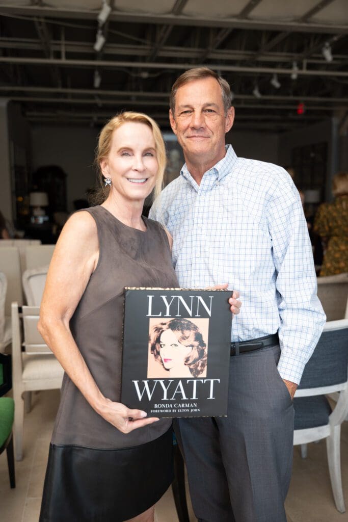 Susan Binney, Gary Binney