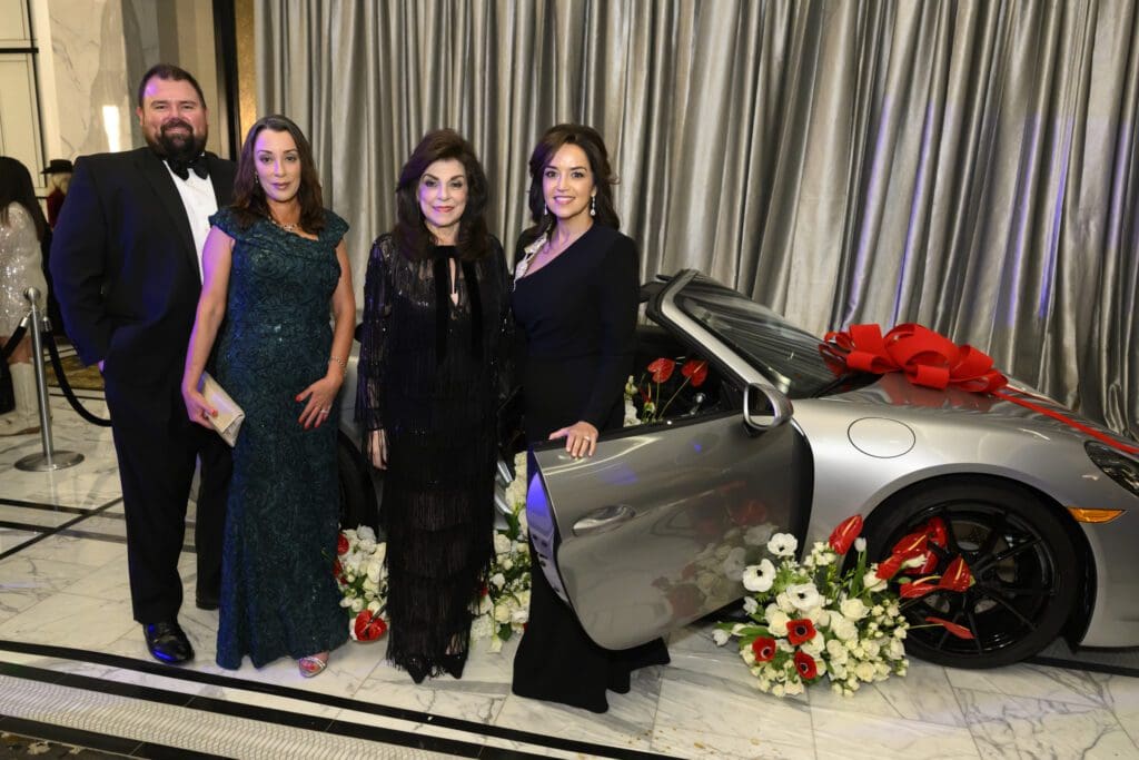 Robert Dale, Marianna Brasel, Laura Ward, Maria Moncada Alaoui at the 28th annual Houston Children's Charity Gala (Photo by CatchLightGroup.com)