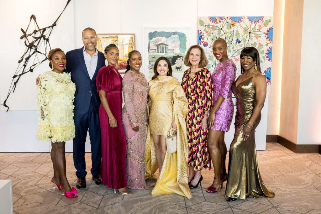 Vernique Hutchinson Francis, co-chairs Nicholas Stuart & Zsavon Butler, HAA CEO Taylor Jackson, HAA board chair Michele Leal Farah, co-chair Jereann Chaney, co-chair Alecia Harris, Lauren Anderson at Houston Arts Alliance 2025 Gala: Luminescence (Photo by Hung Truong)