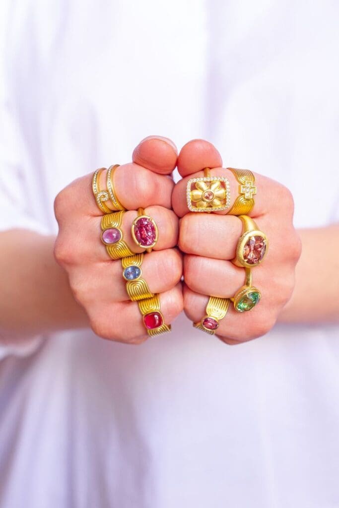 At Leigh Maxwell, hand-selected precious gemstones are wrapped in the warmth of satin-finished gold, creating luxuriously casual jewelry that speaks to the hearts of women around the world.  