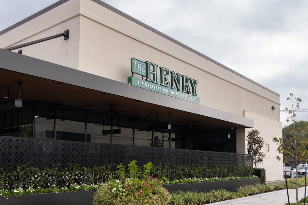 If you like the vibe, not to mention the consistent, straightforward, American-style fare at the bustling eateries Hillstone and the Dallas-born Hudson House, check out the new eatery, The Henry. (Photo by Kathy Tran)