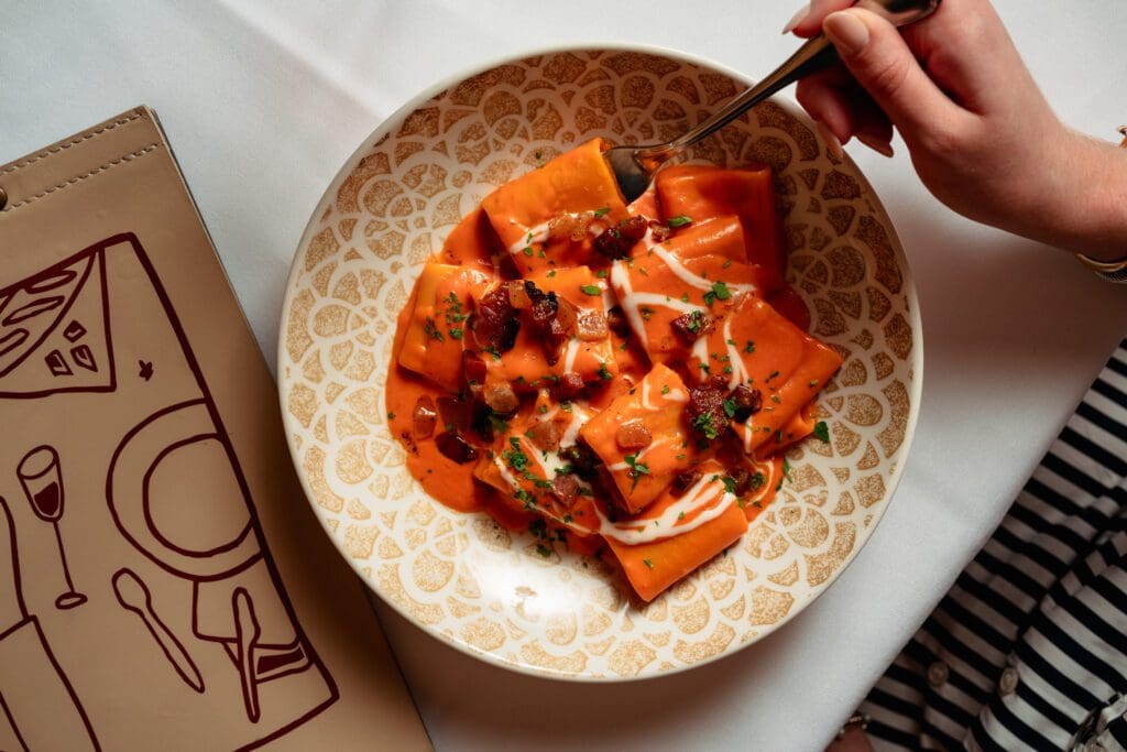 Tavola channels the diverse flavors of Italy’s most captivating regions in a high-energy, ultra-glamorous environment that anchors the Post Oak social scene.