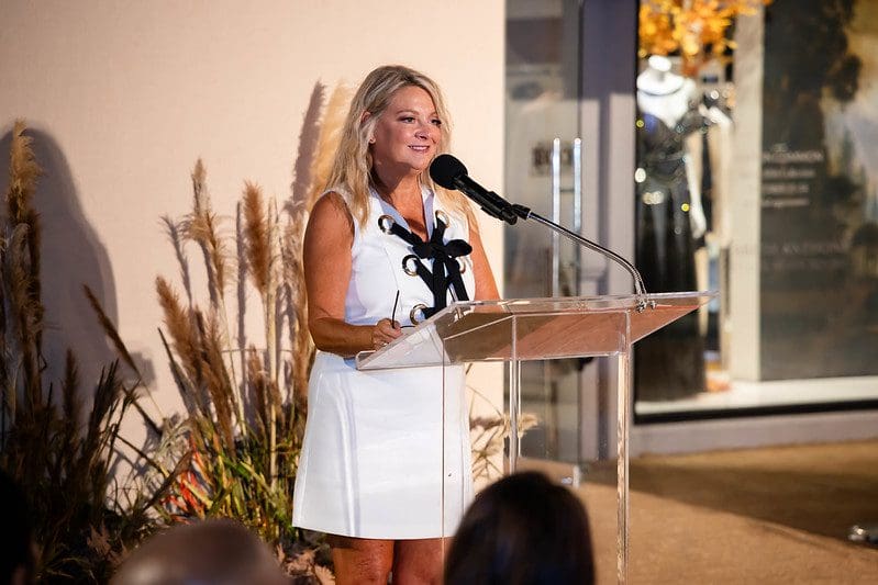 Kellie Armstrong at the Elizabeth Anthony 'Go Red for Women' fashion event (Photography by Christina Griffin, WDR Imagery)