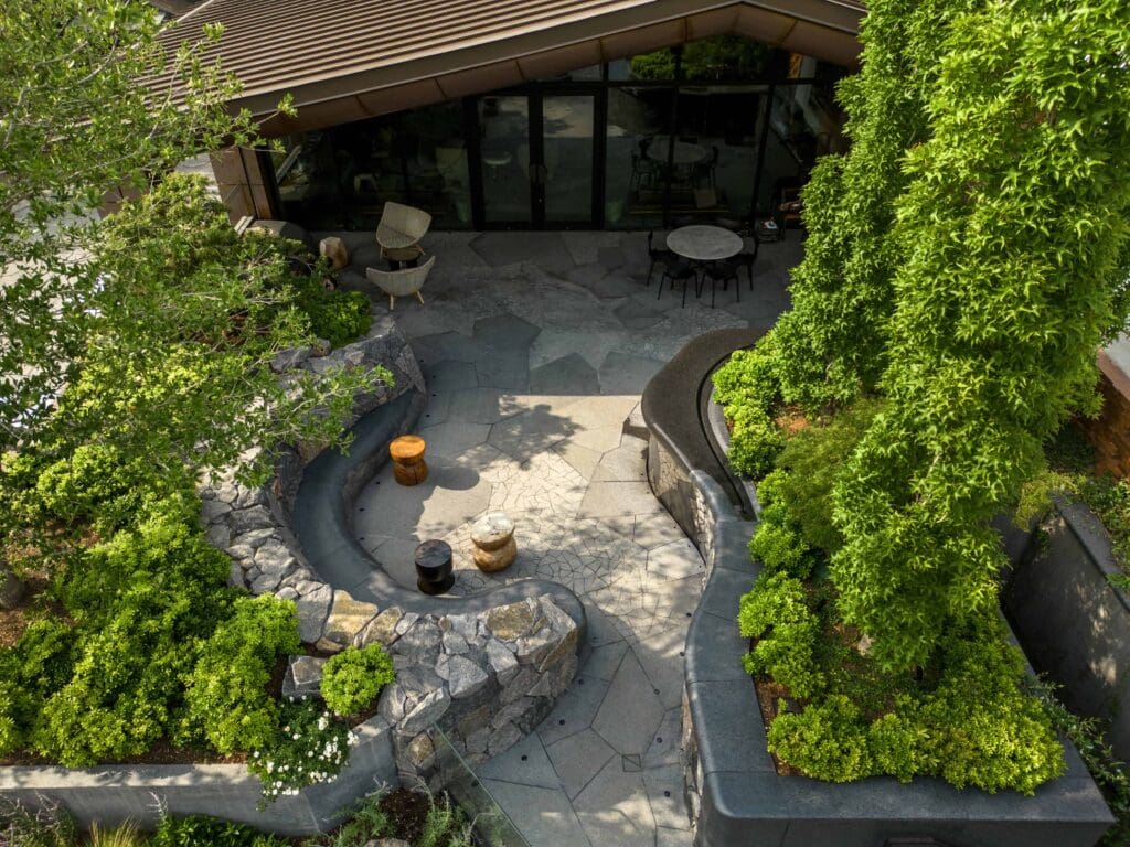 Lovers Lane Office, HOCKER