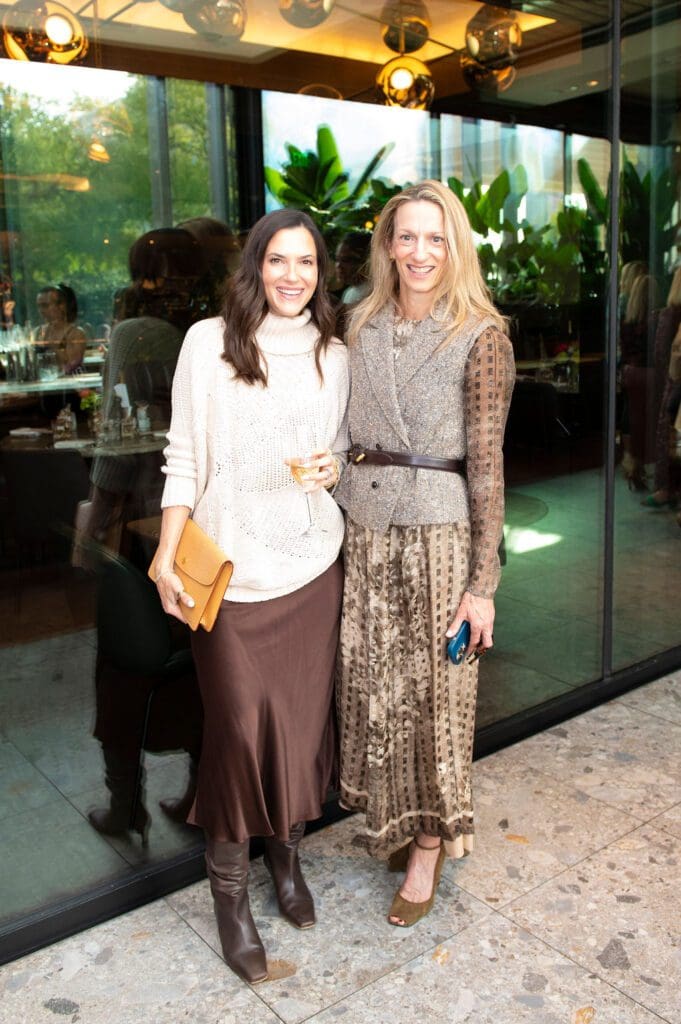 Lee Nichols, Molly Fiden (Photo by: Tamytha Cameron)