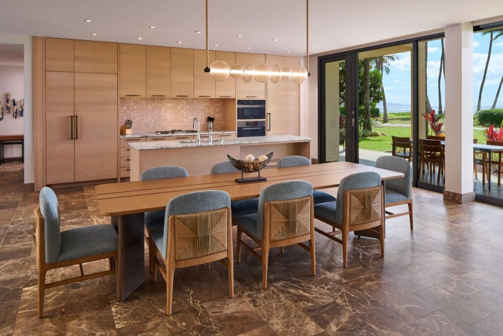 Makai Oceanfront Presidential Dining Room (Photo by Andaz Maui)