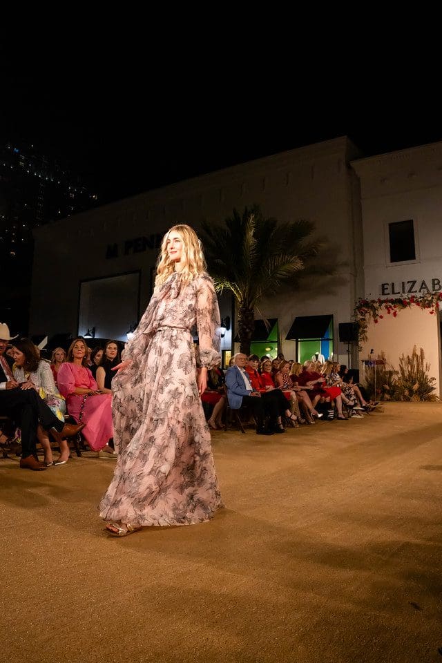 A professional model in Maison Common at the Elizabeth Anthony 'Go Red for Women' fashion event (Photography by Christina Griffin, WDR Imagery)